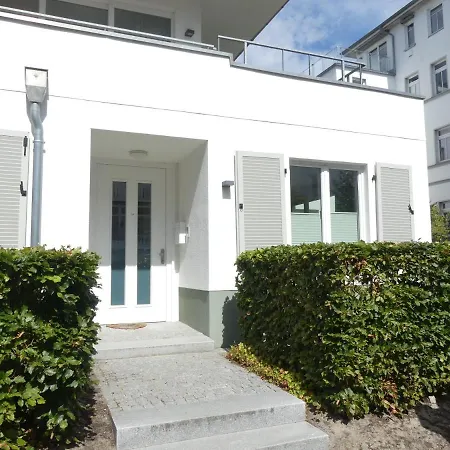 Strandnahe Fewo Mit Dachterrasse Und Meerblick, Strandhaus Seeblick, Binz *