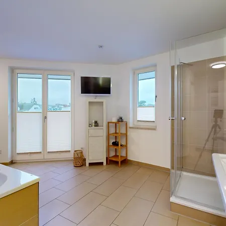 Strandnahe Fewo Mit Dachterrasse Und Meerblick, Strandhaus Seeblick, Binz Apartmán *