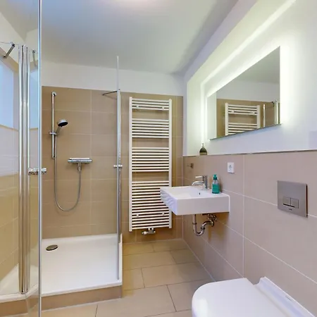 Strandnahe Fewo Mit Dachterrasse Und Meerblick, Strandhaus Seeblick, Binz Apartmán Binz