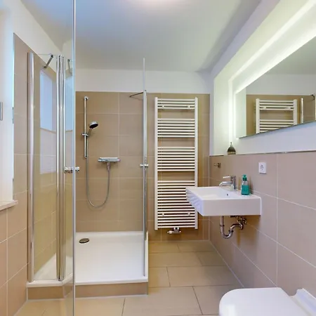 Strandnahe Fewo Mit Dachterrasse Und Meerblick, Strandhaus Seeblick, Binz