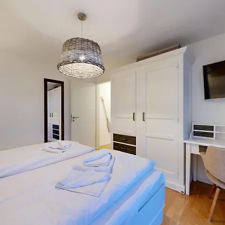 Strandnahe Fewo Mit Dachterrasse Und Meerblick, Strandhaus Seeblick, Binz Apartmán *