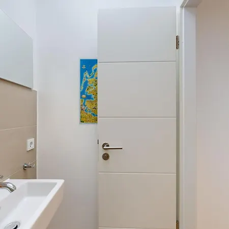 Strandnahe Fewo Mit Dachterrasse Und Meerblick, Strandhaus Seeblick, Binz Apartamento *