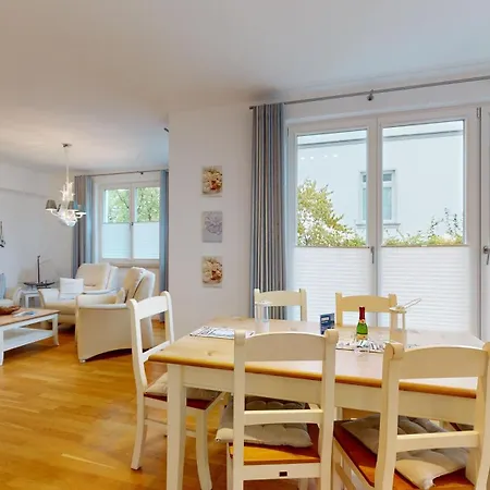 Apartamento Strandnahe Fewo Mit Dachterrasse Und Meerblick, Strandhaus Seeblick, Binz