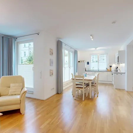 Strandnahe Fewo Mit Dachterrasse Und Meerblick, Strandhaus Seeblick, Binz * Binz