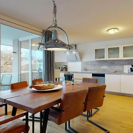 Apartment Strandnahe Mit Dachterrasse Und Meerblick, Strandhaus Seeblick, *