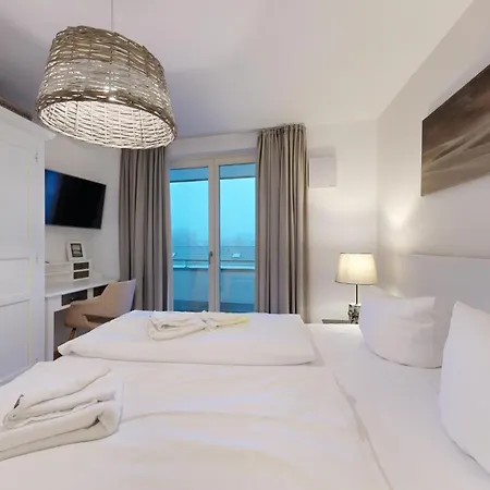 Strandnahe Mit Dachterrasse Und Meerblick, Strandhaus Seeblick, Apartman