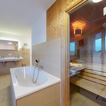 Apartment Strandnahe Mit Dachterrasse Und Meerblick, Strandhaus Seeblick,