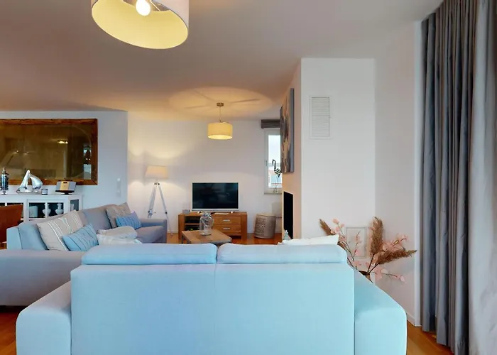 Strandnahe Mit Dachterrasse Und Meerblick, Strandhaus Seeblick,
